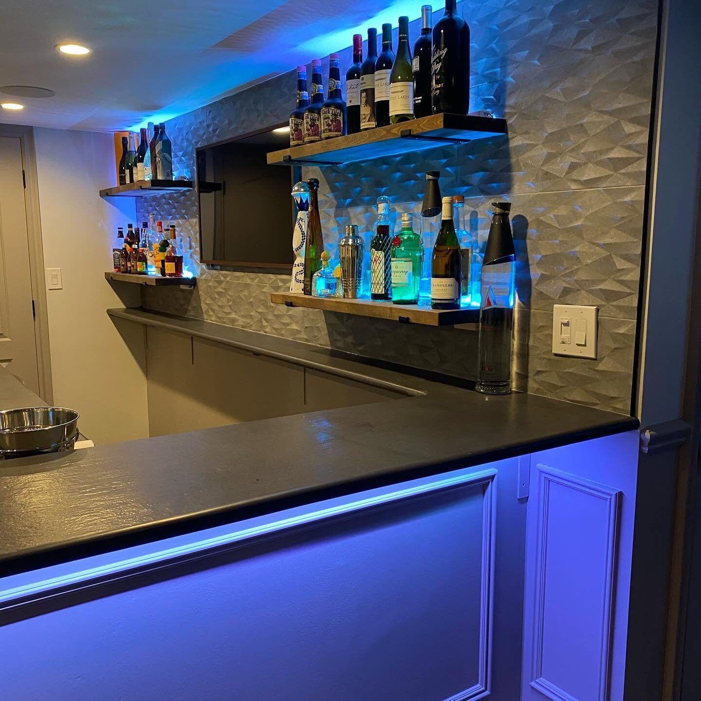 Custom Wet Bar — Illustrious Renovations project